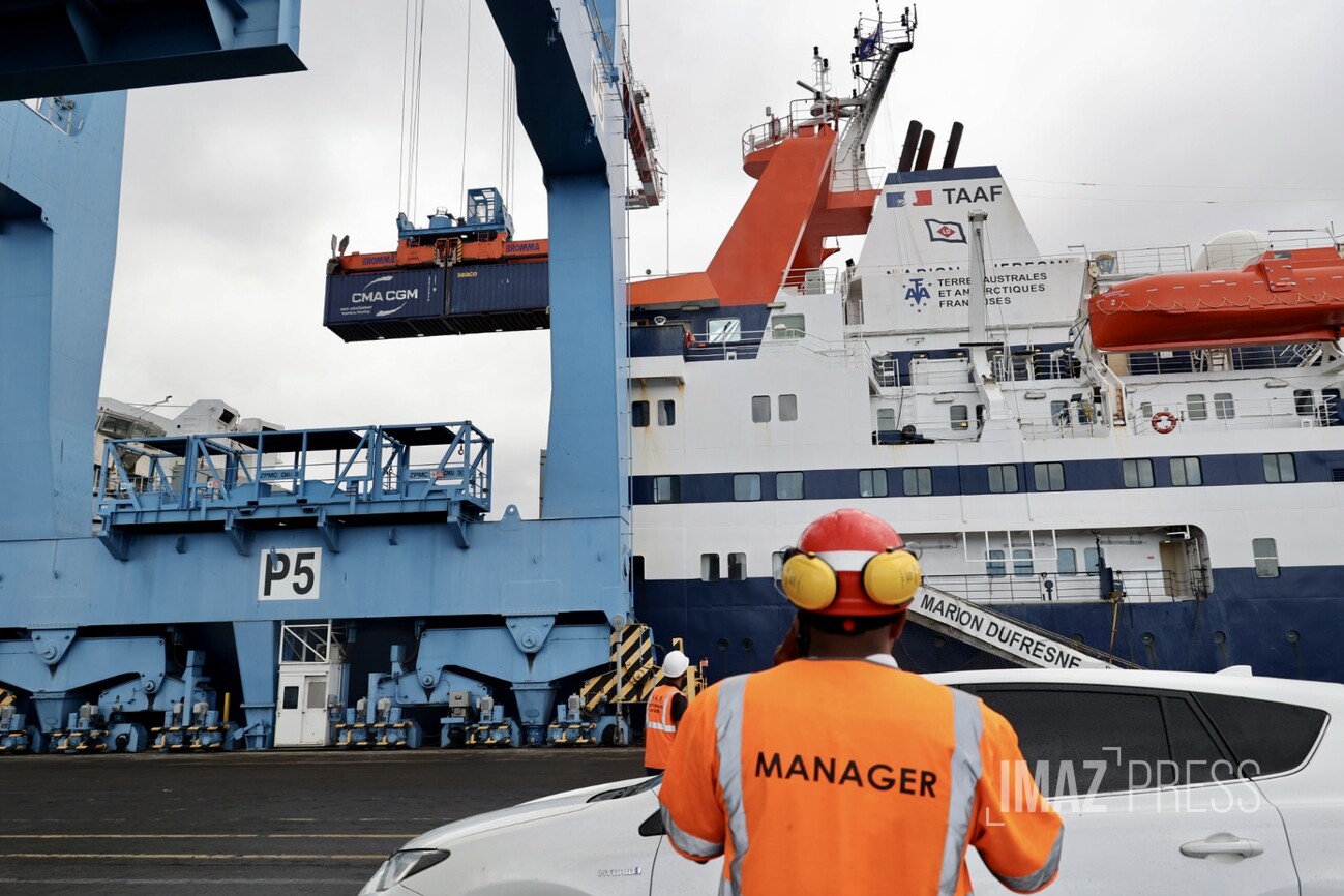 Crise De L Eau Mayotte La R Union Affr Te Litres D Eau