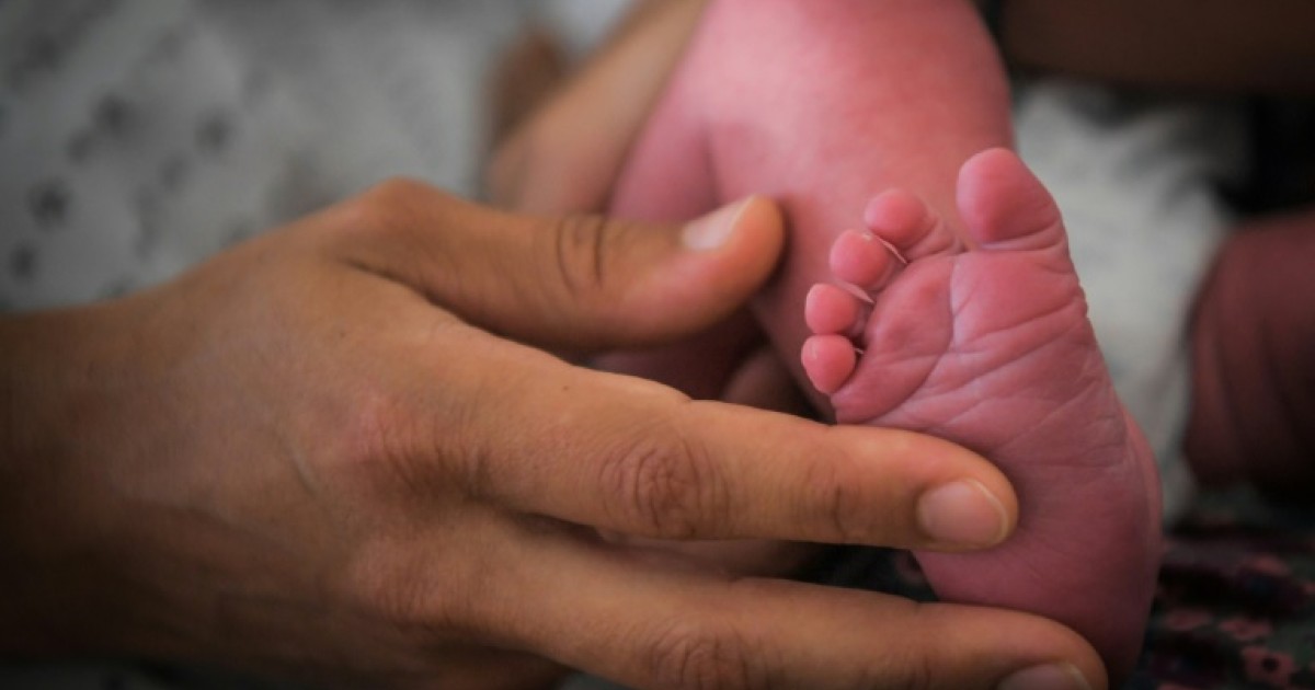 À La Réunion les grossesses sont plus précoces qu en Métropole