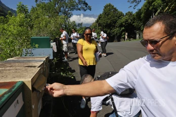 cindy barbe robert en boittage à bois de pomme