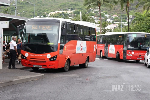 réseaux kar'ouest à la gare routière de saint-paul
