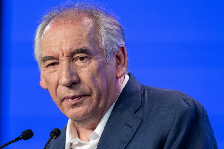 Nouveau Premier ministre Bayrou reçu à l’Élysée