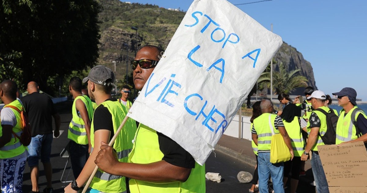Mobilisation à La Réunion : la population de nouveau dans la rue pour tenter de se faire entendre du gouvernement