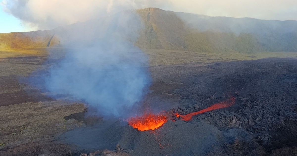 Piton de la Fournaise : l'éruption toujours en cours, malgré une baisse de l'intensité