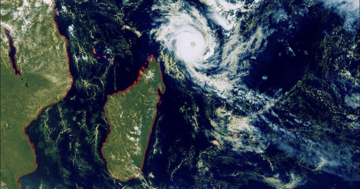 Fantala, le cyclone qui ne sait pas où il va