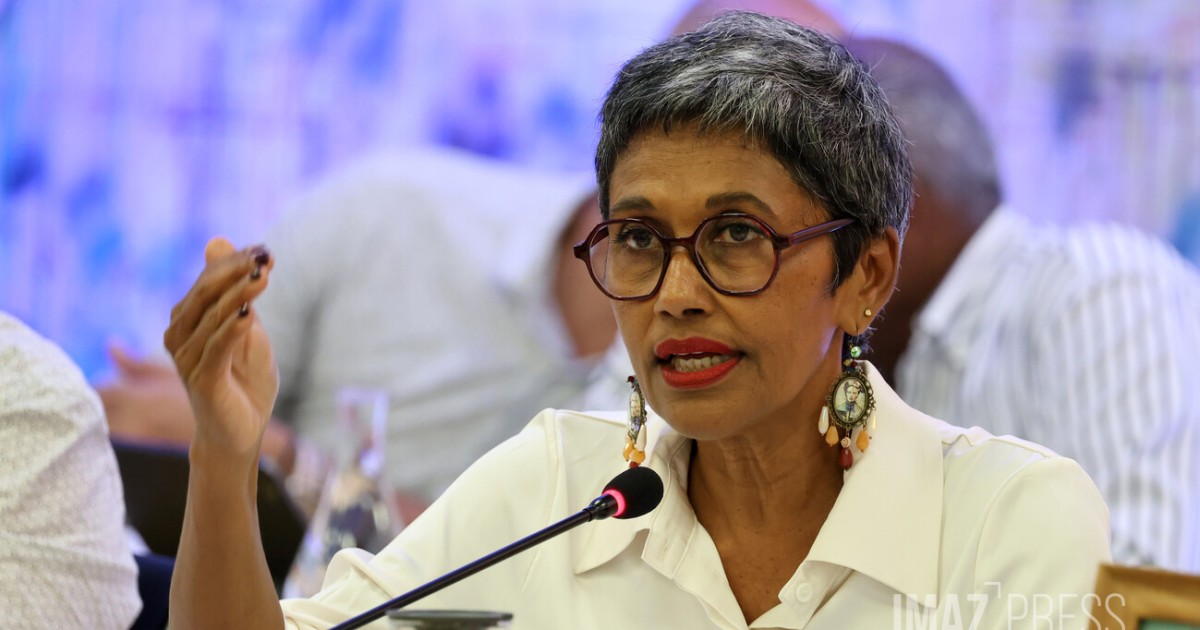 Tribune libre de Ericka Bareigts : Face au budget injuste, le Parti socialiste de La Réunion  choisit la censure