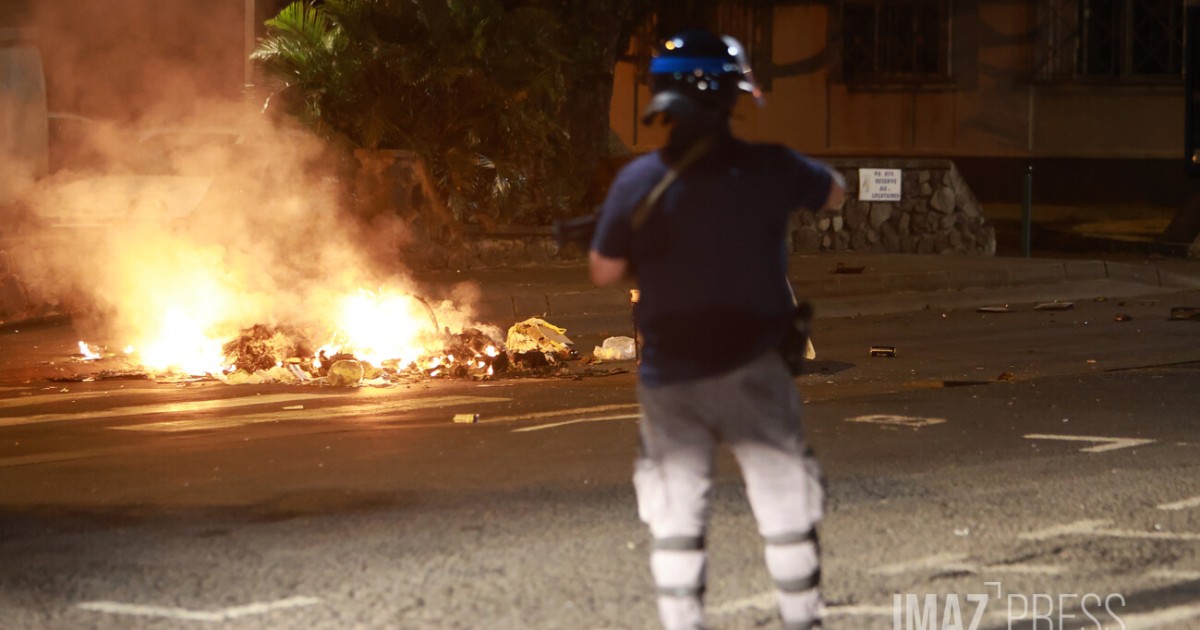 Préfecture : 400 policiers et gendarmes mobilisés la nuit dernière, quelques feux de poubelles et de végétation à déplorer