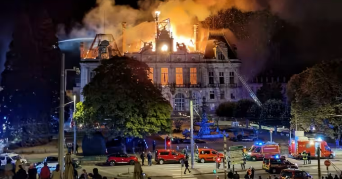 Un deuxième suspect interpellé après l'incendie criminel de la mairie de Limoges