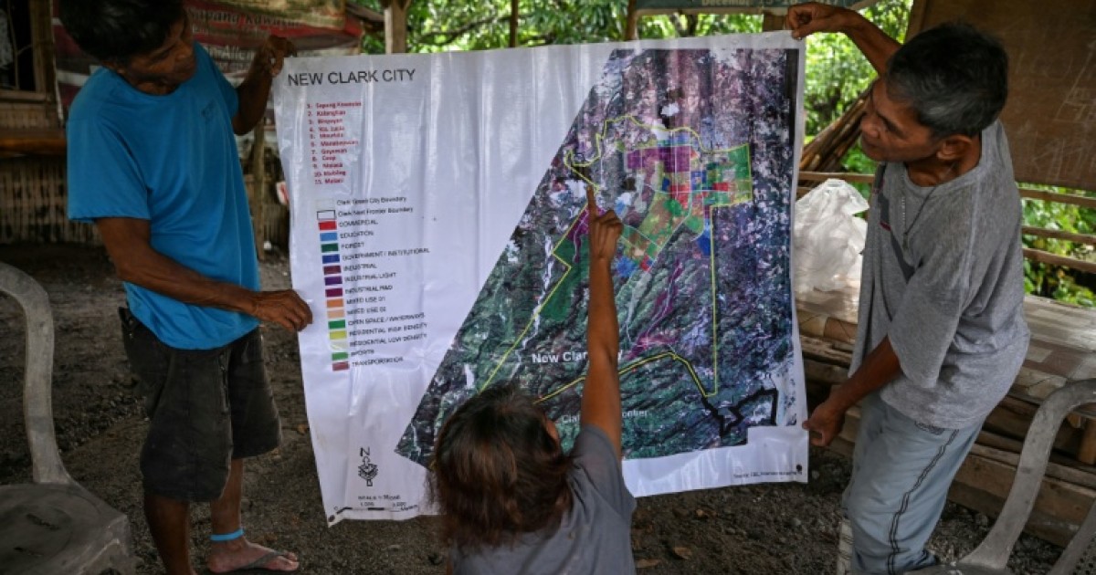 Aux Philippines, l'angoisse d'une tribu face à un projet IA américain