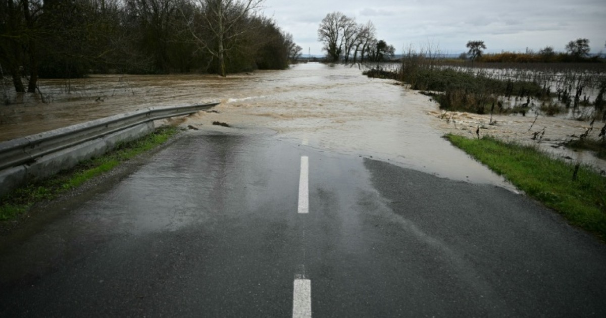 Actualités du monde : Pluies intenses dans l'Aude: "surveillance renforcée", levée des évacuations à Narbonne
