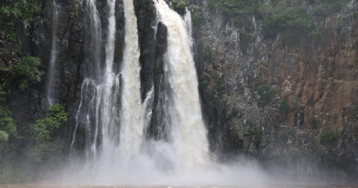 SainteSuzanne la cascade Niagara est en crue