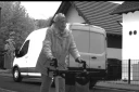 Allemagne : une grand-mère "flashée" au volant de son déambulateur à 42 km/h, la photo amuse le pays