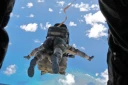 Exercice tactique sur l'île de Juan de Nova pour les parachutistes d'infanterie de marine