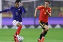 Michael Olise (G) auteur du but victorieux contre la Belgique de Maxim De Cuyper (D), 1 à 0, le 28 septembre 2026 en Ligue des nations à Bruxelles during the UEFA Nations League Group A1 football match between Belgium and France at King Baudouin Stadium in Brussels on September 28, 2026. © FRANCK FIFE / AFP
