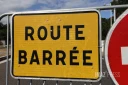 panneeau route barrée