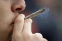 Les usagers de drogue confrontés au confinement se débrouillent comme ils peuvent