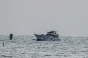 Un bateau appartenant à la flottille pour Gaza, intercepté par la marine israélienne, est dirigé vers Israël, le 19 mai 2026.

