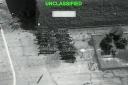 Cette capture d'écran prise le 22 juillet 2026 depuis une vidéo fournie par le Central Command (CENTCOM) américain le 21 juillet 2026 montre les Etats-Unis lançant des frappes de précision sur des cibles militaires iraniennes, selon l'armée.