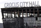 Le Crocus City Hall incendié, après un attentat, le 26 mars 2024 à Krasnogorsk, dans la banlieue de Moscou