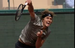Alexander Zverev au service face au Kazakh Alexander Bublik à Monte-Carlo, le 11 avril 2023 