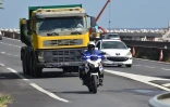 Contrôle de poids lourds Police sur la route du littoral