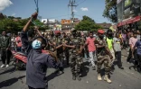Des soldats dans une rue près d’Antananarivo, à Madagascar, le 11 octobre 2025