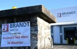 Les portes closes de l'usine Brandt à Vendôme (Loir-et-Cher), le 15 décembre 2025