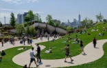 Le parc aérien "Little Island" sur le fleuve Hudson, le 21 mai 2021 à New York