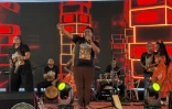 Benjam avec les Tambours sacrés Réunionnais en spectacle en Inde