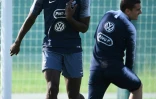 Paul Pogba (g) et Antoine Griezmann à l'entraînement le 12 juillet 2018 à Istra, dans la région de Moscou