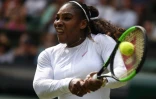 L'Américaine Serena Williams contre la Russe Evgeniya Rodina en 8es de finale de Wimbledon, le 9 juillet 2018 