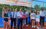 Saint-Paul inaugure ses terrains de padel sur le front de mer