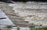 Perturbation tropicale : La Réunion toujours en vigilance fortes pluies et orages et risque de crues [?]