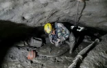 L’armée népalaise mène une opération de recherche et de sauvetage dans le tunnel de la centrale hydroélectrique de Chilime, plusieurs jours après les crues soudaines et les glissements de terrain meurtriers survenus dans le district de Rasuwa, au Népal, le 10 septembre 2026