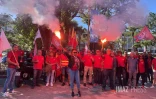 À La Réunion, les citoyens mobilisés devant la préfecture contre 