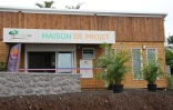 Inauguration d'une maison de projet à La Saline