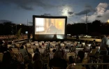 TO : un cinéma plein air à la Darse du Port