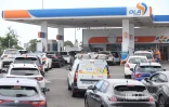 [Photos - Vidéo] Pour une augmentation de leur marge : les gérants de stations-service en colère mobilisés devant la SRPP
