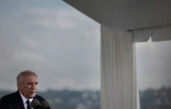 Le Premier ministre François Bayrou prononce un discours à Brest, dans l'ouest de la France, le 10 mai 2025