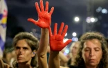 Des manifestants réclament le retour des otages israéliens retenus à Gaza, à Tel-Aviv le 2 août 2025