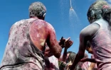 La holi holi, la fête des couleurs, clôturait le Dipavali 2017 à Saint-André. (Photos H.F.)