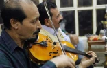 Des musiciens irakiens donnent un concert à Mossoul (Irak), le 6 novembre 2018