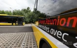 nouveaux véhicules car jaune