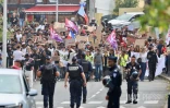 Saint-Pierre - cortège de lycéens