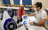 Le Collège Titan remet à 10 familles leur tablette