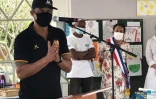 Yannick Noah en visite à l'école Blanche Pierson à Saint-Paul