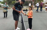 Yannick Noah en visite à l'école Blanche Pierson à Saint-Paul