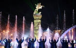 Un monument en l'honneur du dirigeant turkmène Gourbangouly Berdymoukhamedov à Arkadag, le 29 juin 2023