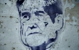 Un portrait de Robert Mueller sur un mur de Washington le 11 juillet 2019