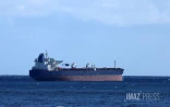 La Possession : le pétrolier de la flotte fantôme russe arrive en baie de la Possession