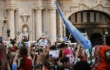 Le pape François entouré de la foule le 20 septembre 2015 à La Havane